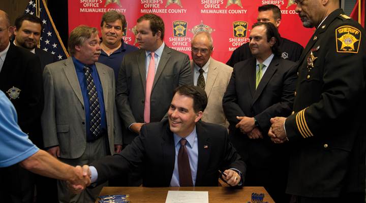 Governor Walker Signs SB 35, Repealing 48-hour Waiting Period